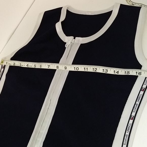 Top - Picture 4 of 5